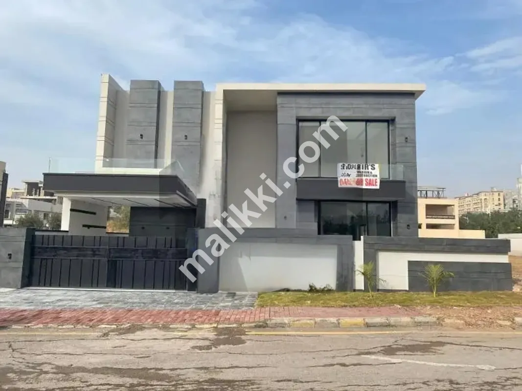 1 کنال مکان برائے فروخت آئیڈیل لوکیشن ڈیزائنر ہاؤس بالکل نیا برائے فروخت-0