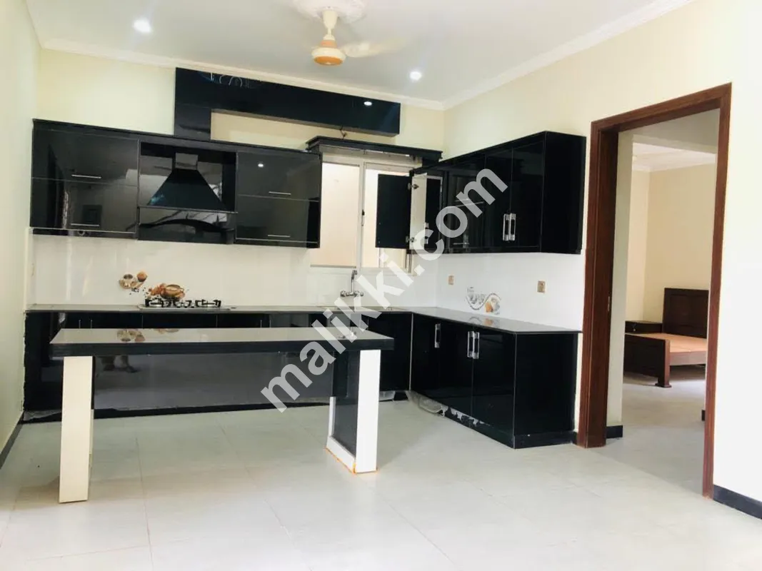 8 Marla house for rent in banigala