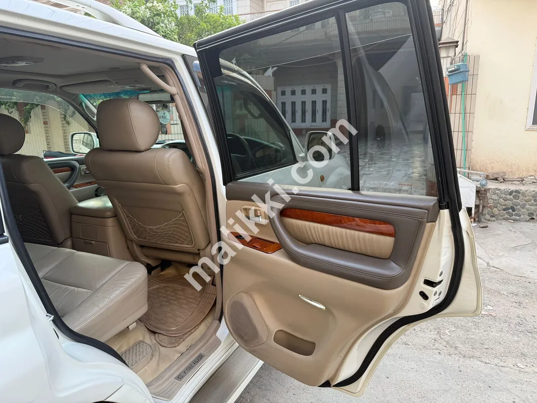 Toyota Land Cruiser 2004/2008 for Sale 