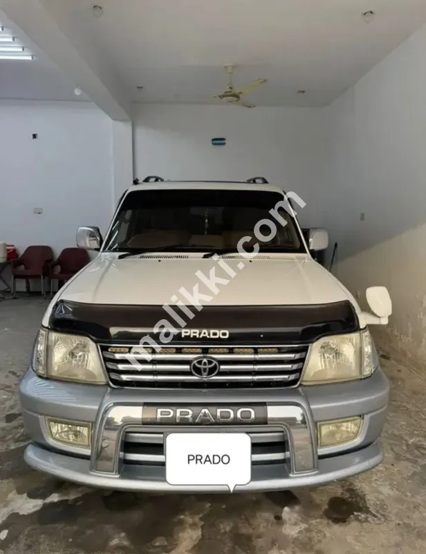 ٹویوٹا لینڈ کروزر پراڈو 1996 ماڈل