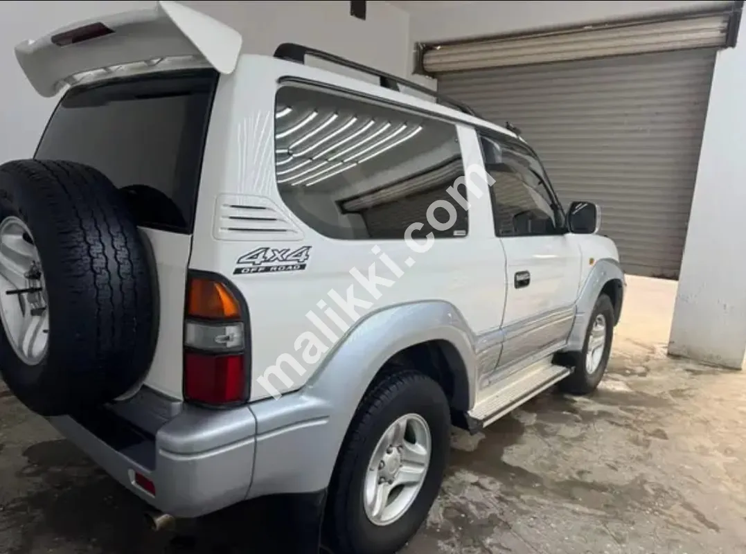 ٹویوٹا لینڈ کروزر پراڈو 1996 ماڈل