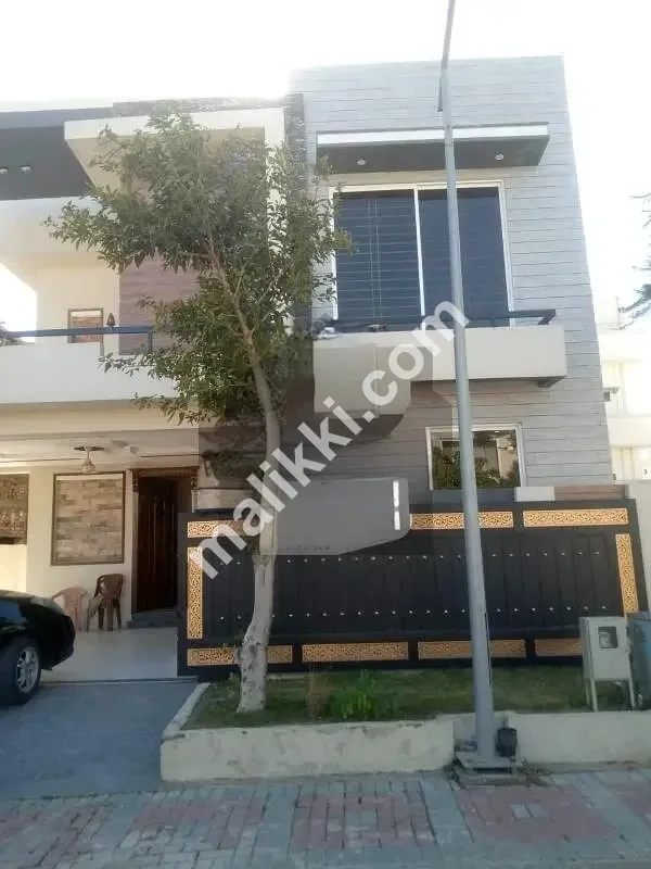 House for Sale in Top City-1,(Brand New 10 Marla ) Islamabad