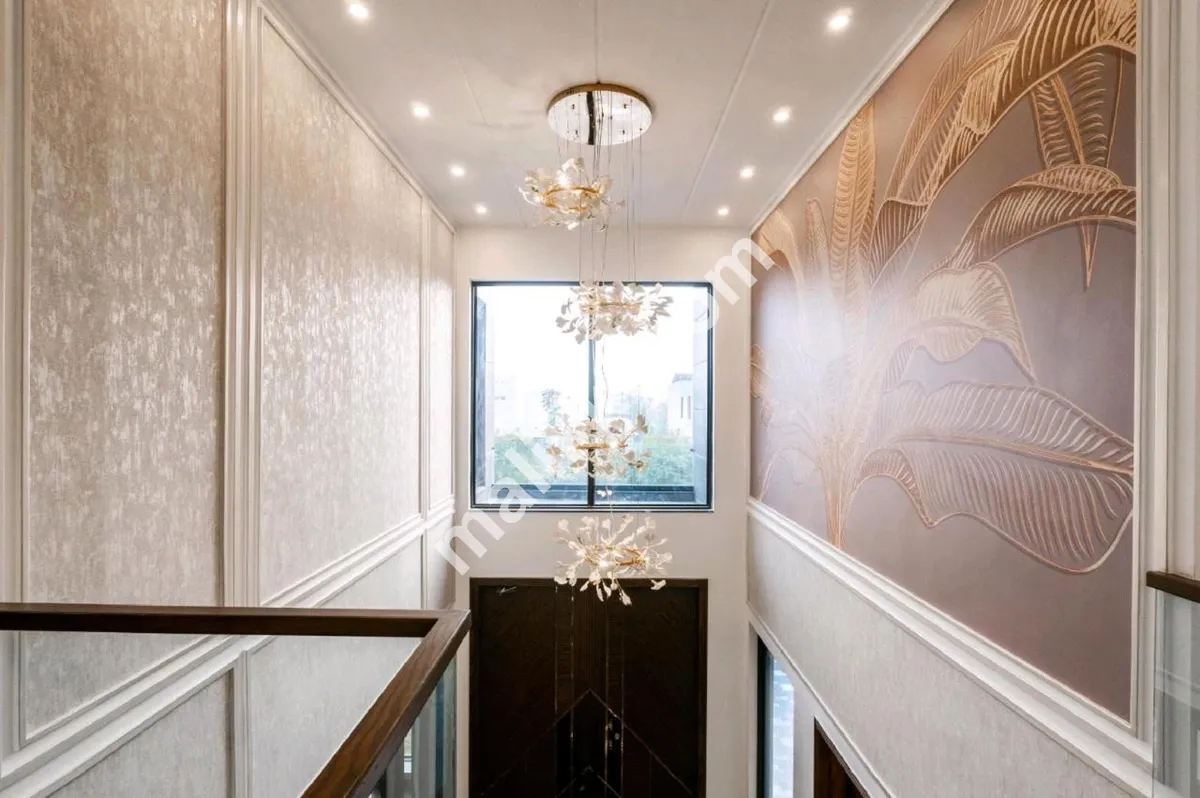 1 کنال بالکل نیا مکان برائے فروخت