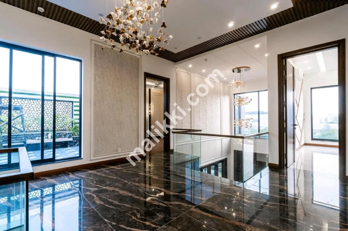 1 کنال بالکل نیا مکان برائے فروخت