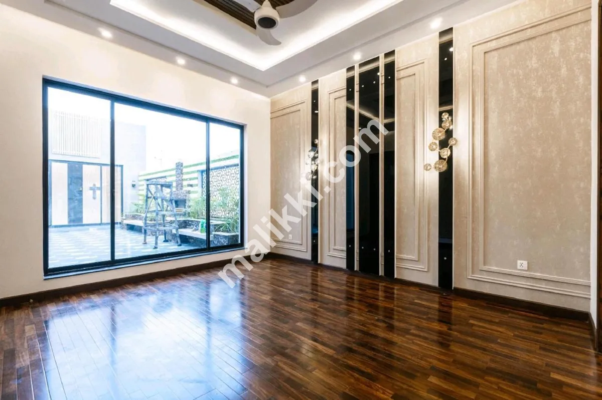 1 کنال بالکل نیا مکان برائے فروخت