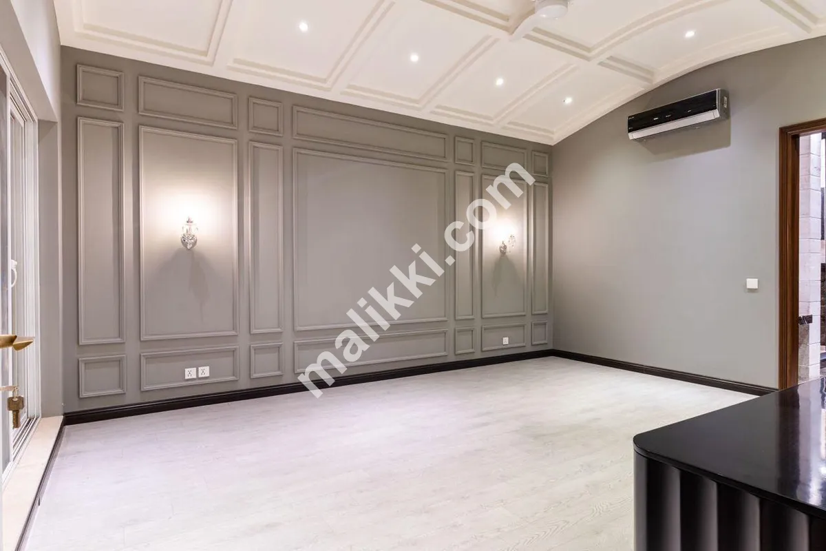 1 کنال بالکل نیا میڈیٹیرین ہاؤس