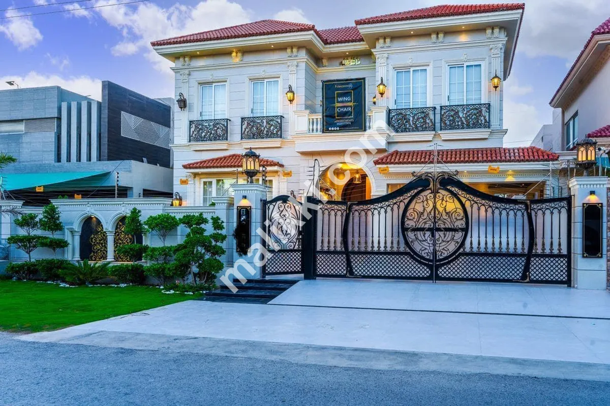 1 Kanal Brand New Spanish Design House With Basement Private Cinema -0