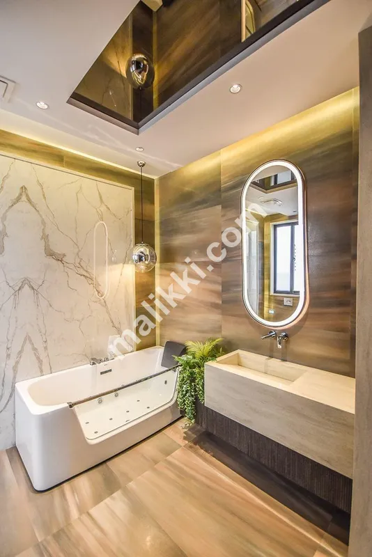 1 کنال برانڈ کا نیا الٹرا ماڈرن مکان برائے فروخت 