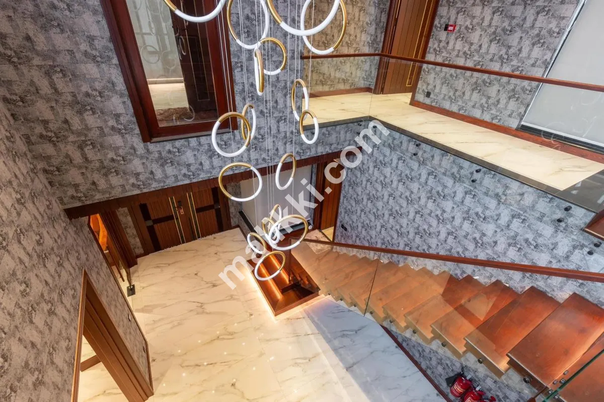  1 کنال بالکل نیا گھر