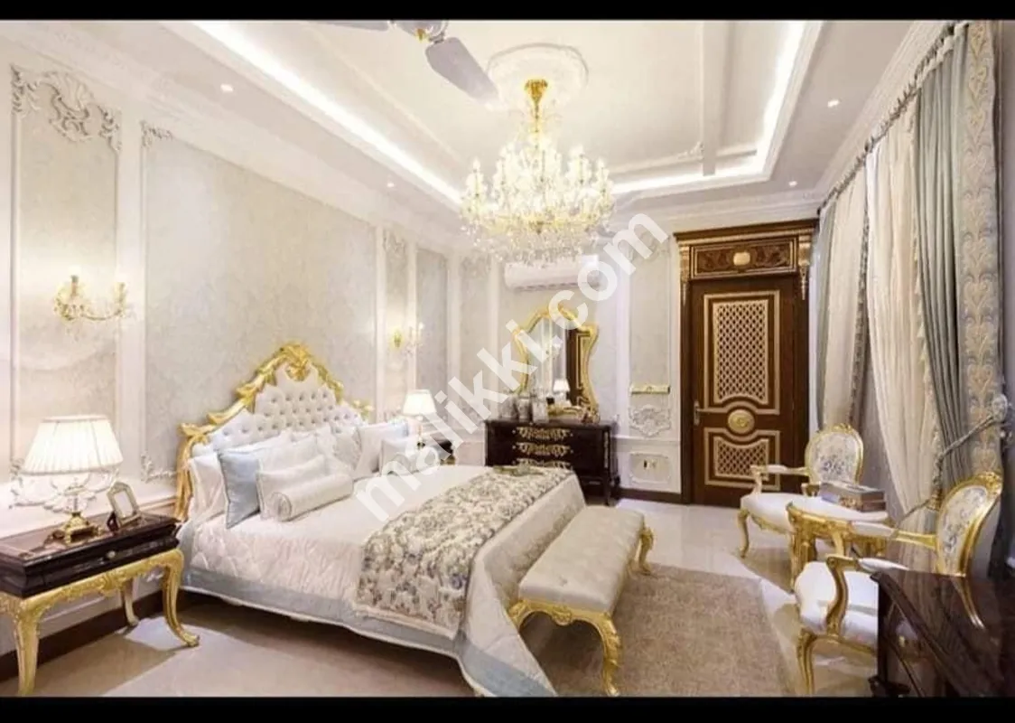  کنال بالکل نیا مکمل طور پر فرنشڈ ہاؤس