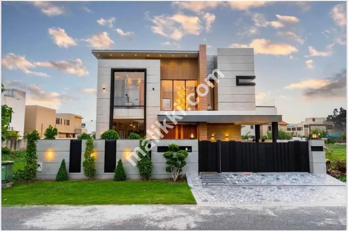 1 Kanal Brand New House for Sale