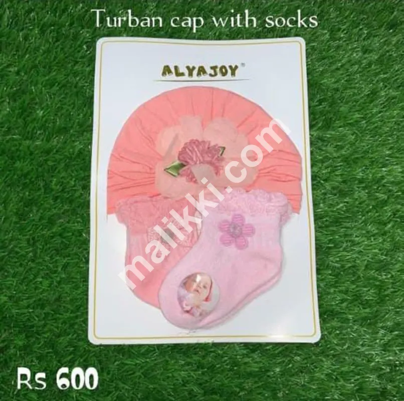 Turban Cap With Socks For Babies
