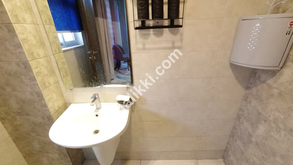  پائن ہائٹس اسلام آباد میں لگژری رہائش گاہ 3 کمروں کا فرنشڈ اپارٹمنٹ برائے فروخت