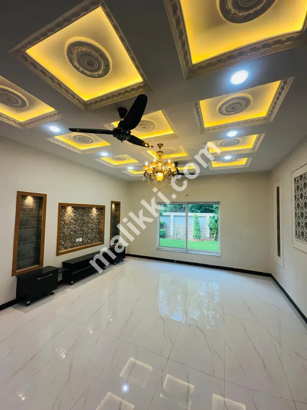  1 Kanal Luxurious Brand New House for Sale in Bani Gala Available For Sale