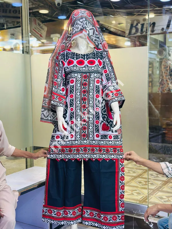 Lawn 3 Pcs Ladies Dress